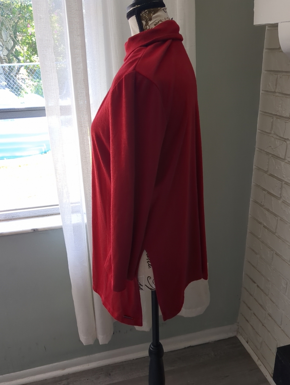 **3/$10** Tahari Top Size Medium - Picture 4 of 7